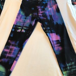 🎉Calvin Klein workout capris HOST PICK 🎉